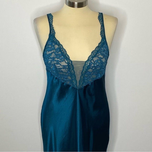 Victoria’s Secret Gold Label Teal Gown Lingerie - Picture 3 of 9